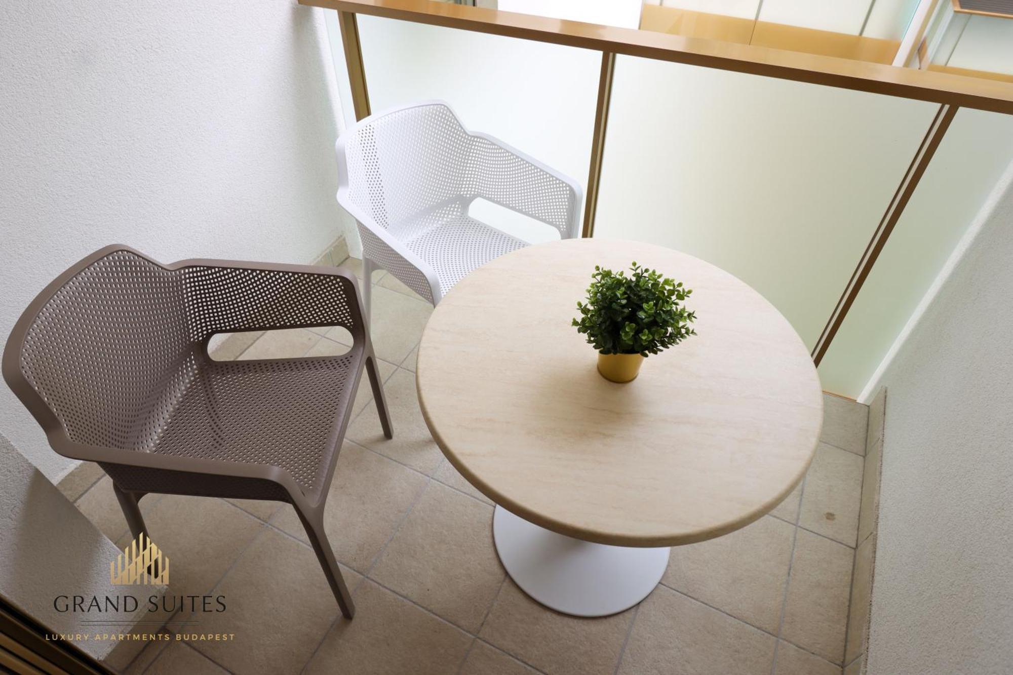 Grand Suites Central Budapest Ngoại thất bức ảnh